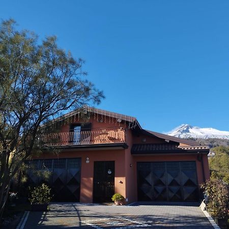 Petite Maison Dell'Etna Мило Екстериор снимка